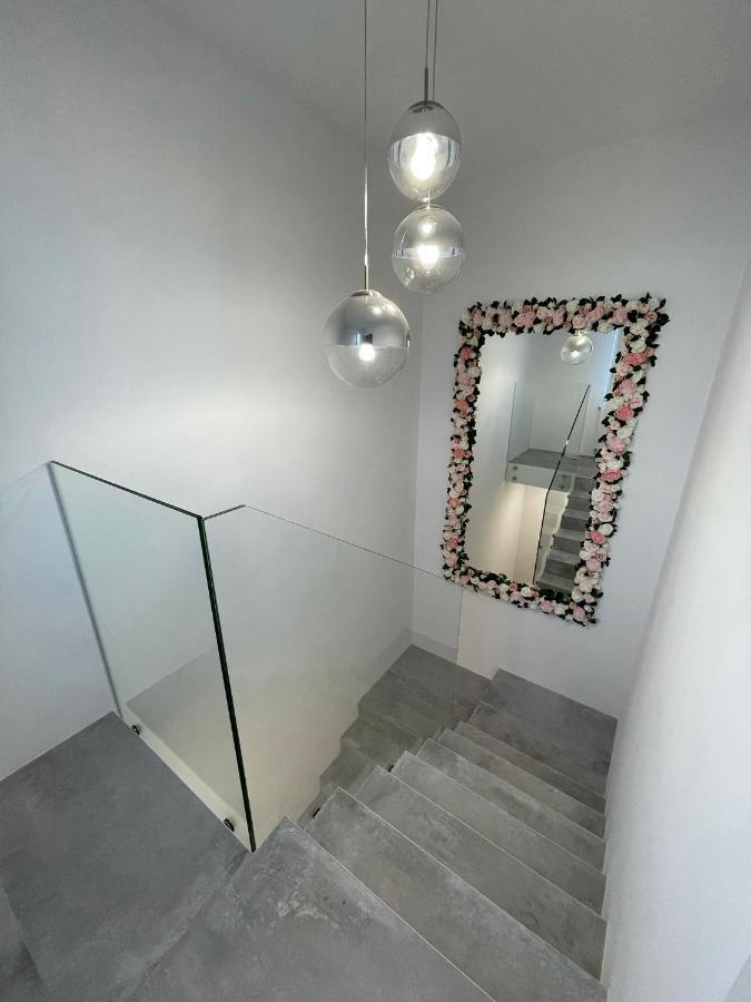 Apartament Luxlook Újszandec Kültér fotó